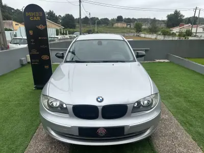 BMW 118 2009 - 8900 EUR, 184000 km - AUTO.MOTO.pt - 184000km - foto 5 de 55