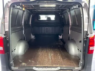 Mercedes-Benz Vito 2017 - 19900 EUR, 126000 km - 126000km - foto 6 de 13