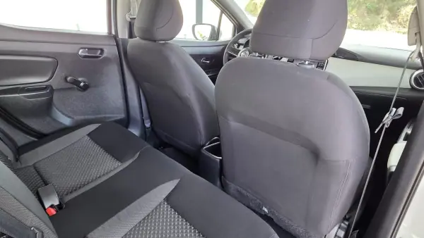 Nissan Micra 2019 - 12950 EUR, 71000 km - AUTO.MOTO.pt - 71000km - foto 15 de 18