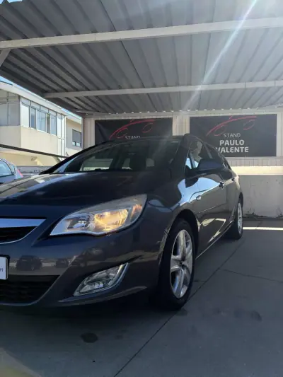 Opel Astra Sports Tourer 2011 - 2999 EUR, 329000 km - AUTO.MOTO.pt - 329000km - foto 3 de 20