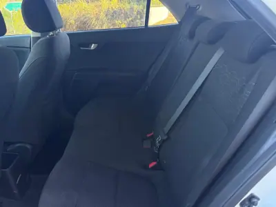 Kia Rio 2020 - 12999 EUR, 40000 km - 40000km - foto 11 de 11