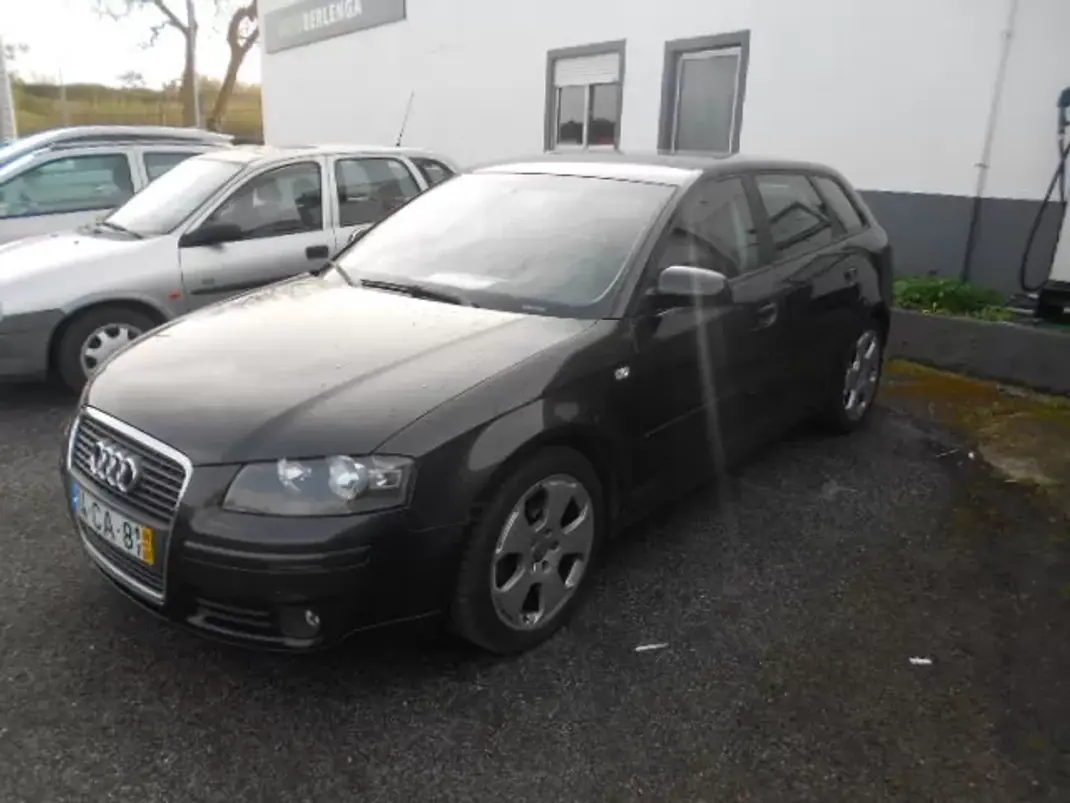 Audi A3 2006 - 9500 EUR, 253000 km - AUTO.MOTO.pt - 253000km - foto 3 de 11