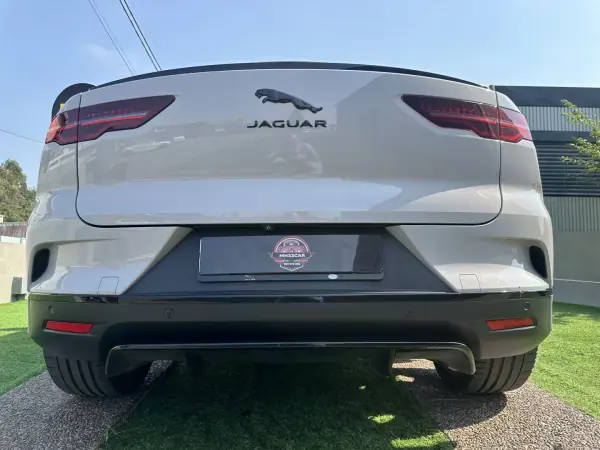 Jaguar I-Pace 2018 - 27900 EUR, 113000 km - AUTO.MOTO.pt - 113000km - foto 16 de 59