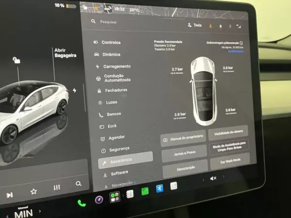 Tesla Model 3 2023 - 29750 EUR, 68000 km - AUTO.MOTO.pt - 68000km - foto 28 de 44