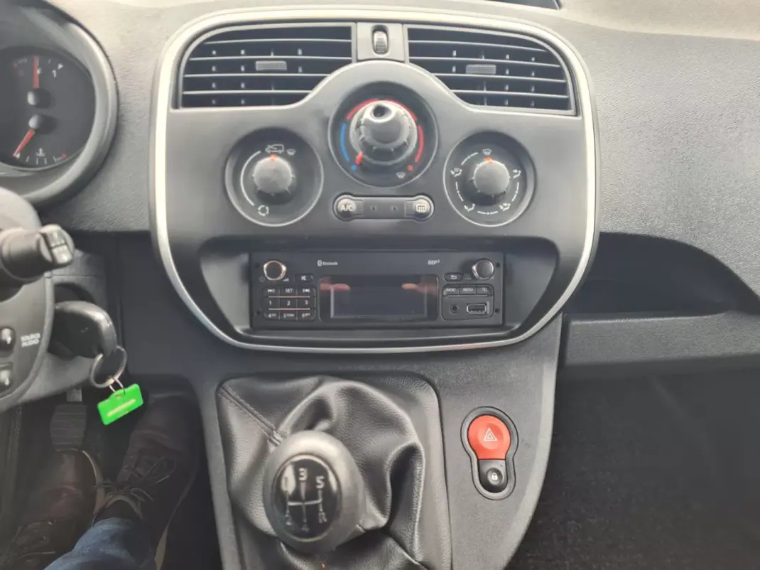 Renault KANGOO 1.5 BLUE DCI 3LUG EDITION ONE 2018 - 11490 EUR, 159000 km - AUTO.MOTO.pt - 159000km - foto 11 de 12