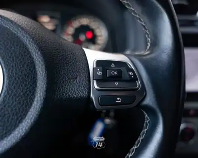 Volkswagen Scirocco 2013 - 16990 EUR, 153299 km - AUTO.MOTO.pt - 153299km - foto 30 de 49