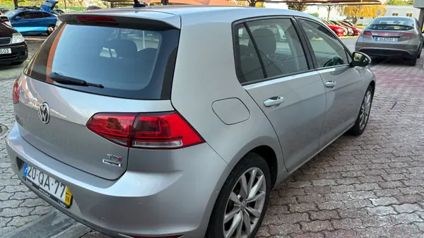 Volkswagen Golf 2015 - 11500 EUR, 196000 km - AUTO.MOTO.pt - 196000km - foto 4 de 7