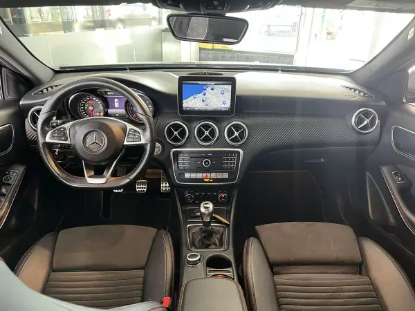 Mercedes-Benz A 160 2018 - 18600 EUR, 138840 km - AUTO.MOTO.pt - 138840km - foto 10 de 22