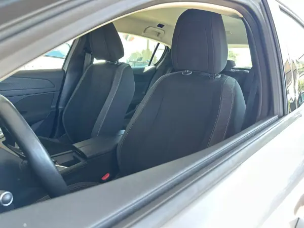 Peugeot 308 2022 - 21900 EUR, 30261 km - AUTO.MOTO.pt - 30261km - foto 13 de 28
