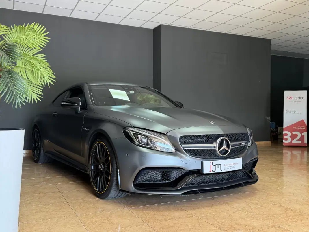 Mercedes-Benz C 63 AMG 2018 - 79990 EUR, 35000 km - AUTO.MOTO.pt - 35000km - foto 3 de 18