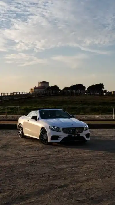 Mercedes-Benz E 220 2018 - 49000 EUR, 103000 km - AUTO.MOTO.pt - 103000km - foto 10 de 21