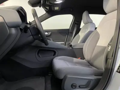Polestar 2 2022 - 35500 EUR, 39000 km - 39000km - foto 12 de 43