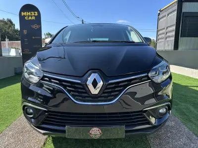 Renault Scénic 2016 - 10900 EUR, 220000 km - AUTO.MOTO.pt - 220000km - foto 8 de 66