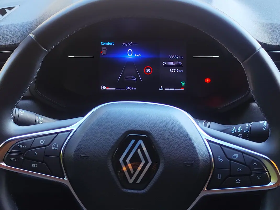 Renault Captur 2024 - 20990 EUR, 38700 km - 38700km - foto 6 de 10