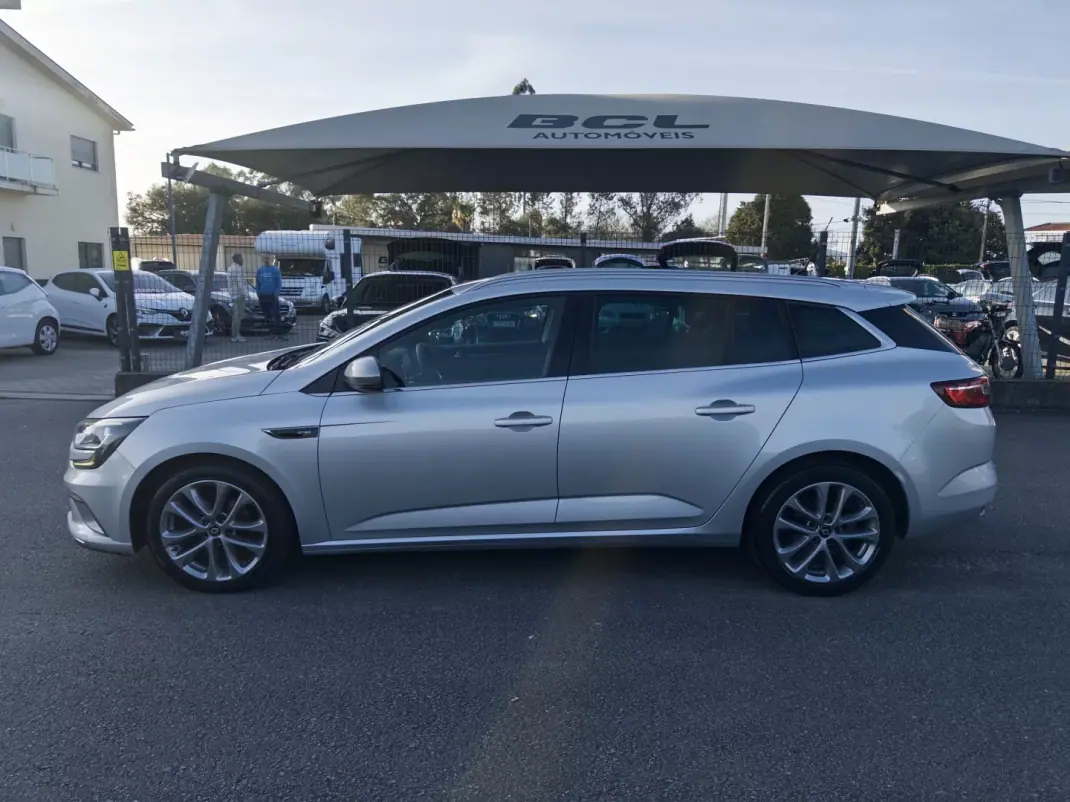 Renault Mégane Sport Tourer 2016 - 13990 EUR, 163000 km - AUTO.MOTO.pt - 163000km - foto 5 de 47