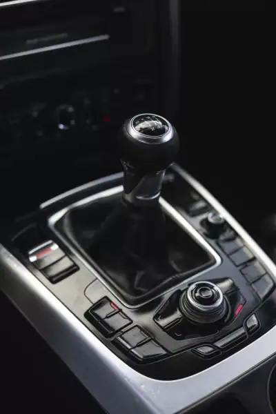 Audi A5 2012 - 18900 EUR, 209124 km - AUTO.MOTO.pt - 209124km - foto 17 de 30