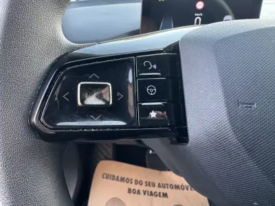 MG MG4 2022 - 18990 EUR, 77000 km - AUTO.MOTO.pt - 77000km - foto 31 de 36