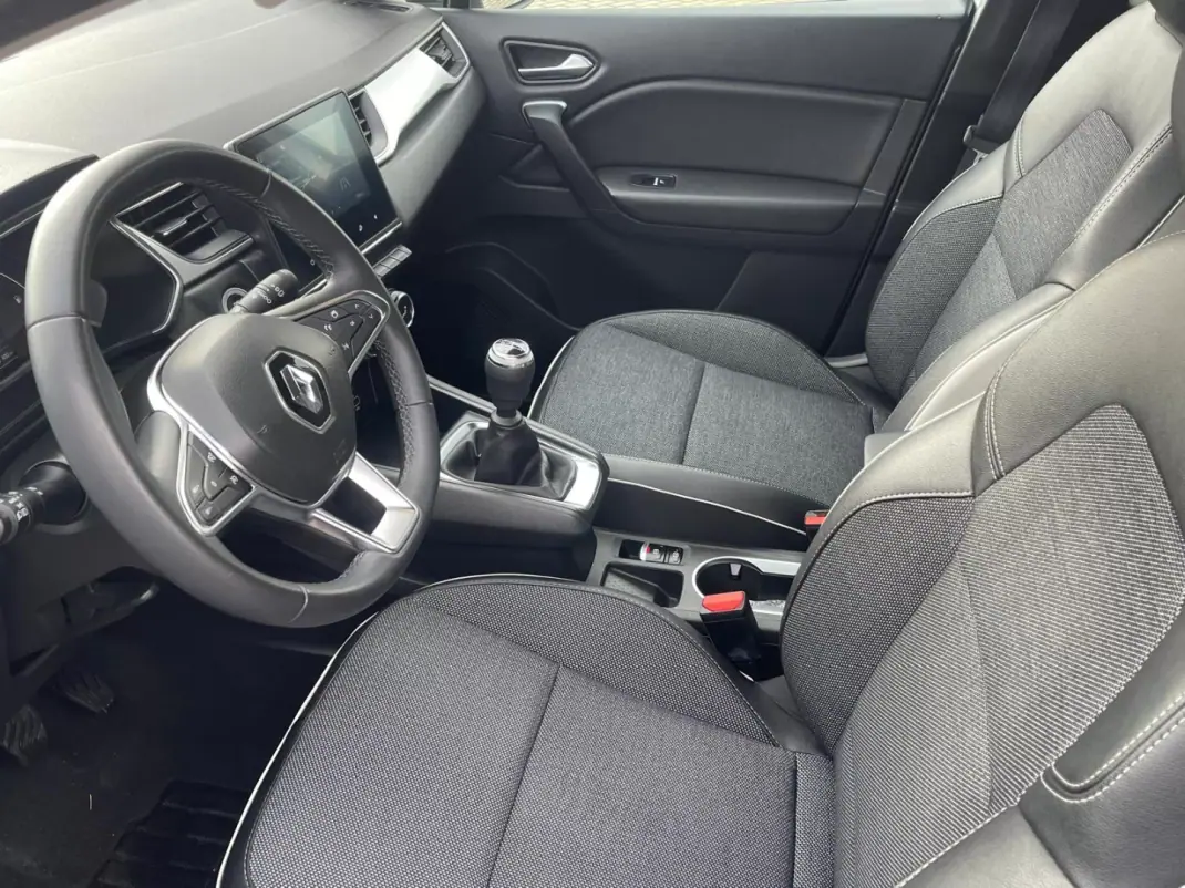 Renault Captur 2022 - 17300 EUR, 87000 km - 87000km - foto 8 de 11