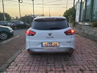 Renault Clio Sport Tourer 2017 - 14750 EUR, 159000 km - 159000km - foto 5 de 12