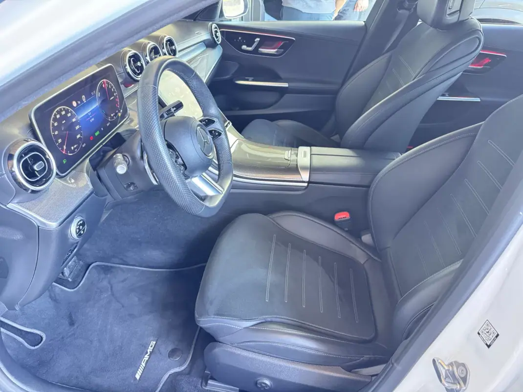 Mercedes-Benz C 300 2023 - 56500 EUR, 32781 km - 32781km - foto 16 de 19