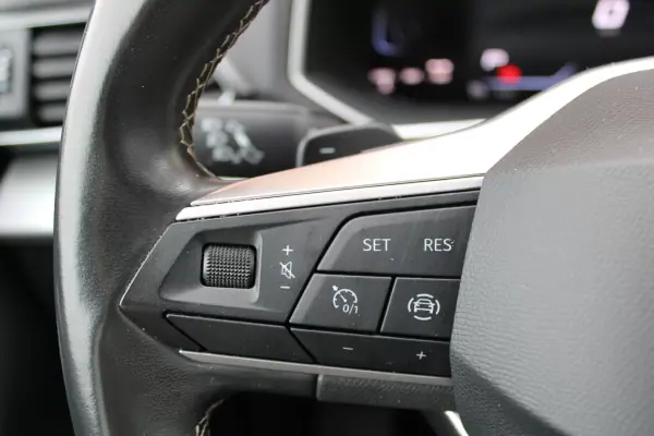 SEAT Tarraco 2023 - 22990 EUR, 170000 km - AUTO.MOTO.pt - 170000km - foto 28 de 36