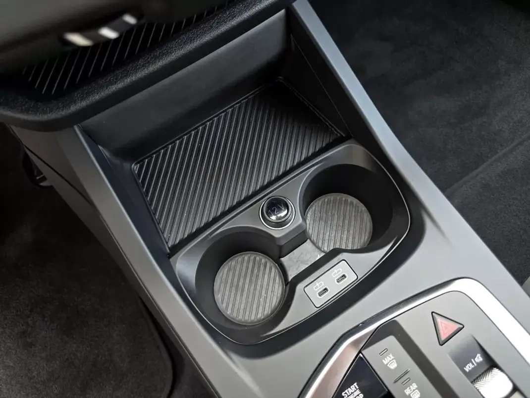 BMW 116 2025 - 30500 EUR, 14400 km - AUTO.MOTO.pt - 14400km - foto 28 de 39