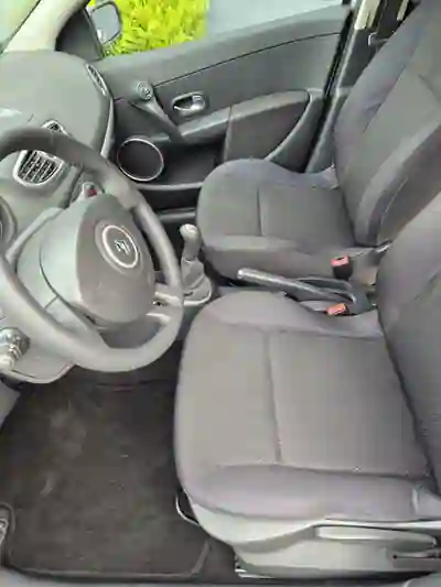 Renault Clio 2006 - 3900 EUR, 233869 km - 233869km - foto 5 de 15