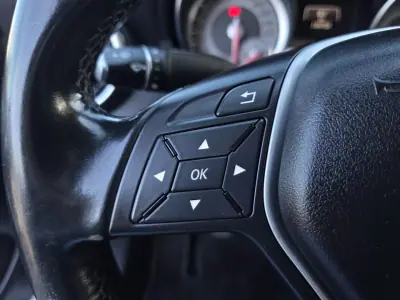 Mercedes-Benz CLA 180 2014 - 17990 EUR, 134000 km - AUTO.MOTO.pt - 134000km - foto 22 de 34