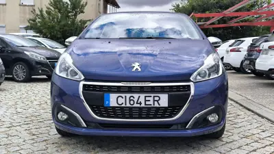 Peugeot 208 2016 - 9450 EUR, 107121 km - AUTO.MOTO.pt - 107121km - foto 3 de 11