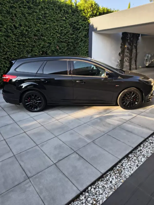 Ford Focus SW 2019 - 13900 EUR, 184000 km - AUTO.MOTO.pt - 184000km - foto 8 de 29