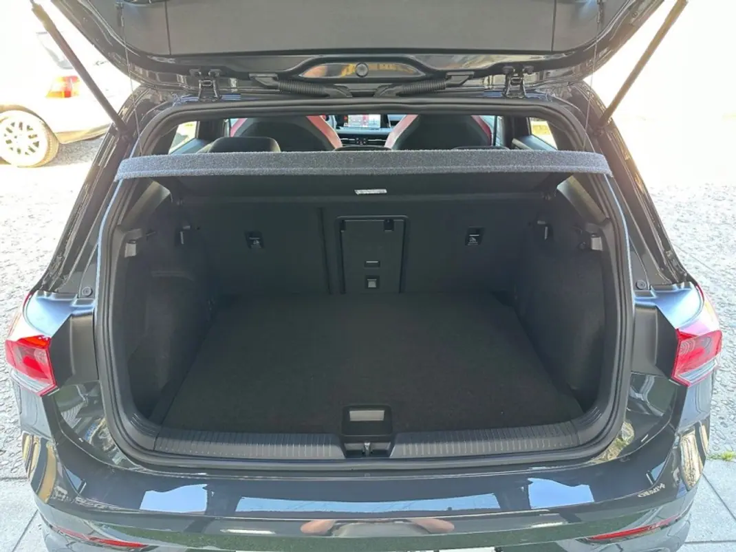 Volkswagen Golf 2021 - 37999 EUR, 33000 km - AUTO.MOTO.pt - 33000km - foto 48 de 57
