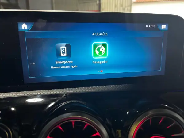 Mercedes-Benz CLA 200 2020 - 35500 EUR, 41690 km - AUTO.MOTO.pt - 41690km - foto 26 de 47