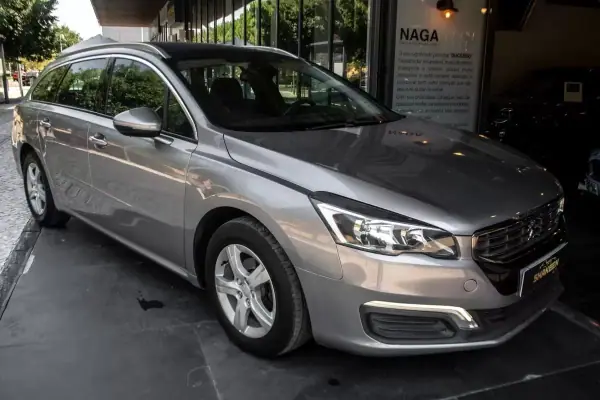 Peugeot 508 SW 2015 - 8900 EUR, 191159 km - AUTO.MOTO.pt - 191159km - foto 6 de 39