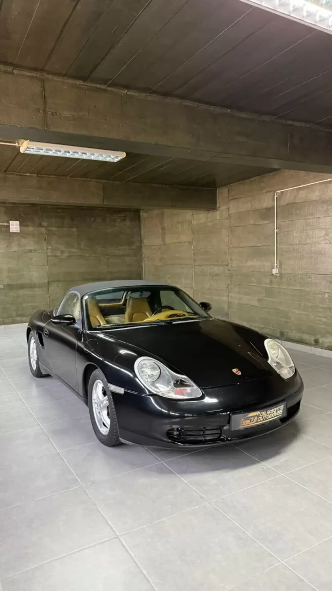 Porsche Boxster 2002 - 29000 EUR, 110000 km - AUTO.MOTO.pt - 110000km - foto 1 de 13