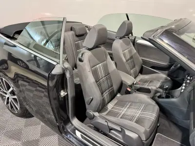 Volkswagen Golf Cabriolet 2015 - 12900 EUR, 177200 km - 177200km - foto 30 de 49