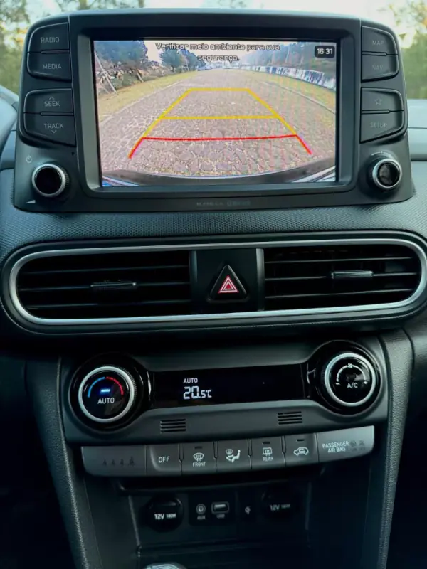 Hyundai Kauai 2019 - 15750 EUR, 106000 km - AUTO.MOTO.pt - 106000km - foto 8 de 22