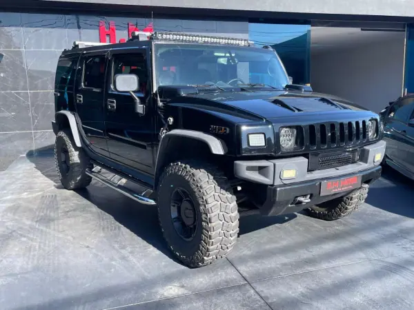 Hummer H2 2010 - 60000 EUR, 143000 km - AUTO.MOTO.pt - 143000km - foto 2 de 17