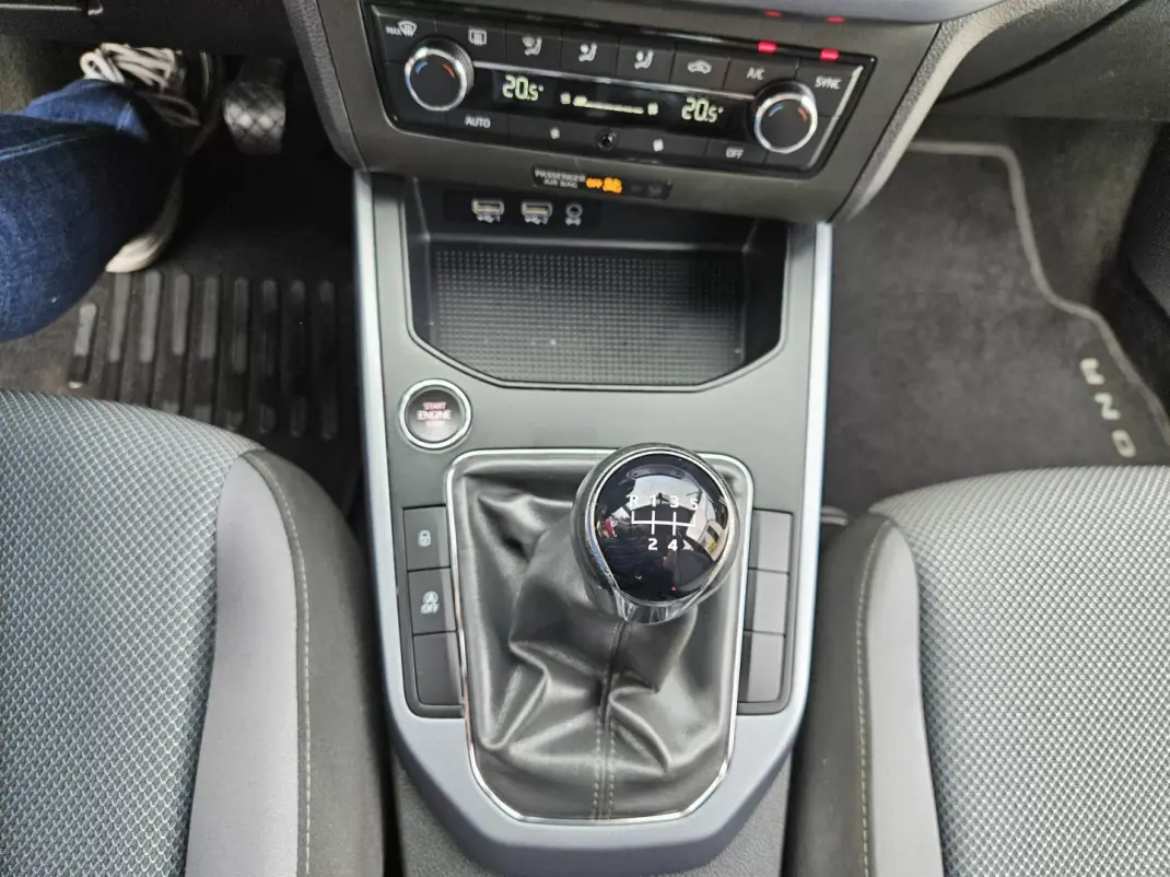 SEAT Arona 2018 - 15500 EUR, 115150 km - AUTO.MOTO.pt - 115150km - foto 44 de 51