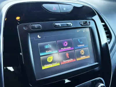 Renault Captur 2018 - 13950 EUR, 119000 km - AUTO.MOTO.pt - 119000km - foto 30 de 42