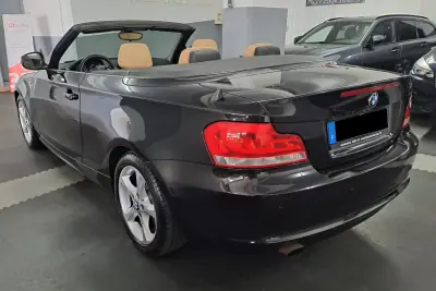 BMW 118 2011 - 15000 EUR, 126000 km - AUTO.MOTO.pt - 126000km - foto 7 de 23