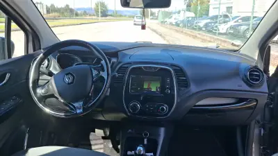 Renault Captur 2016 - 14500 EUR, 145213 km - 145213km - foto 9 de 11