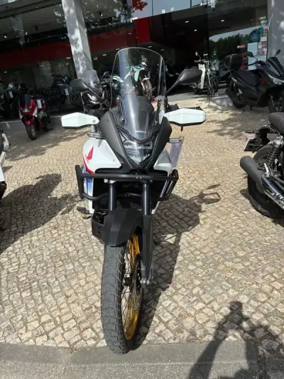 Honda XL 2023 - 8550 EUR, 16705 km - AUTO.MOTO.pt - 16705km - foto 4 de 14