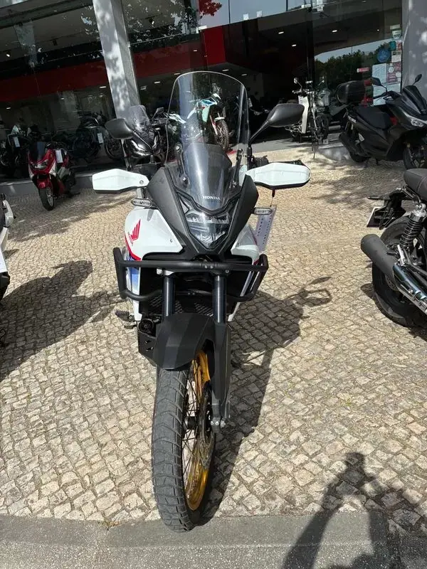 Honda XL 2023 - 8550 EUR, 16705 km - AUTO.MOTO.pt - 16705km - foto 4 de 14
