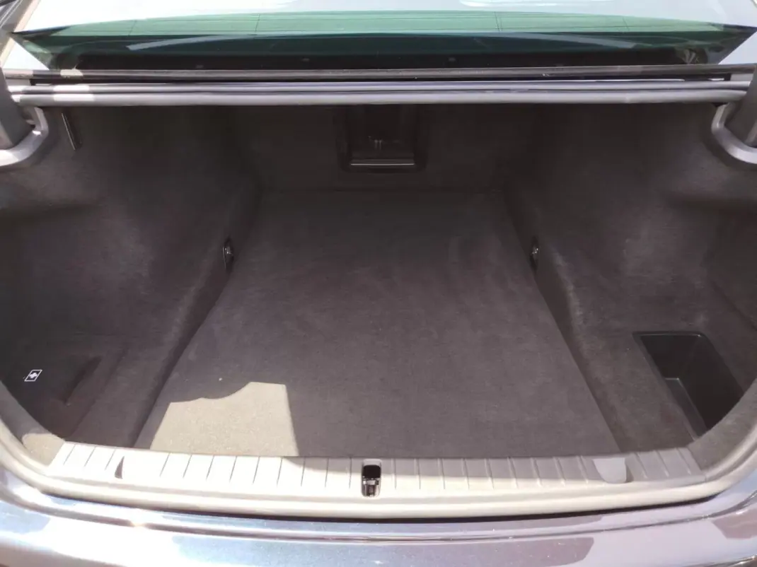 BMW 725 2019 - 58900 EUR, 96769 km - AUTO.MOTO.pt - 96769km - foto 19 de 23