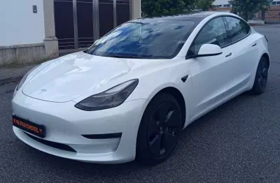 Tesla Model 3 2021 - 78600km
