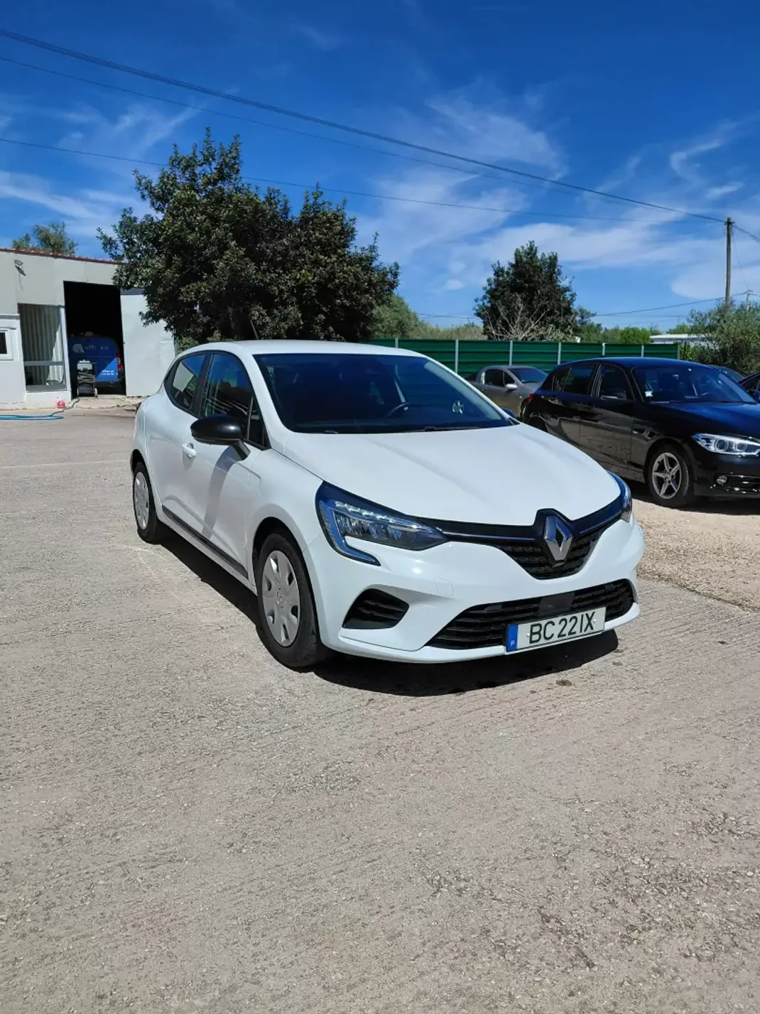 Renault Clio 2023 - 15900 EUR, 46000 km - AUTO.MOTO.pt - 46000km - foto 2 de 11