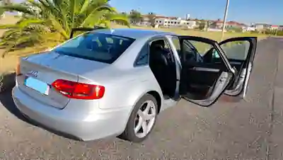 Audi A4 2010 - 9450 EUR, 236000 km - 236000km - foto 9 de 9