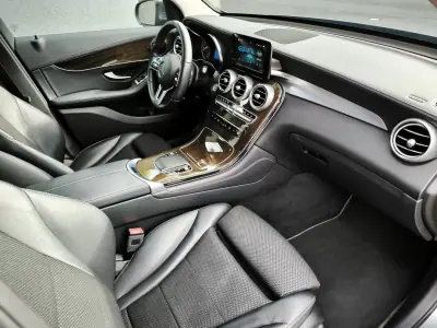Mercedes-Benz GLC 300 2020 - 36950 EUR, 97454 km - AUTO.MOTO.pt - 97454km - foto 22 de 42