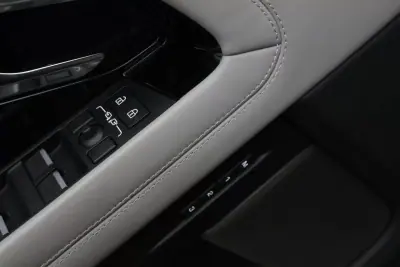 Land Rover Range Rover Evoque 2022 - 37980 EUR, 98941 km - AUTO.MOTO.pt - 98941km - foto 12 de 16