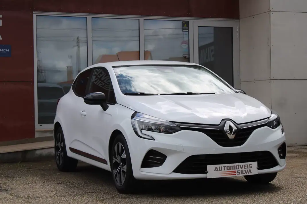 Renault Clio 2021 - 12990 EUR, 199000 km - AUTO.MOTO.pt - 199000km - foto 7 de 28